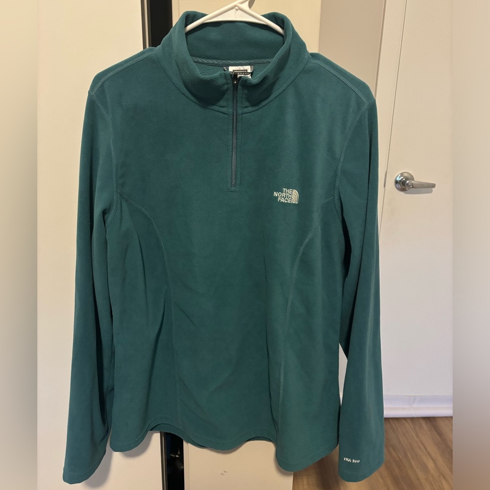 North face women sweater